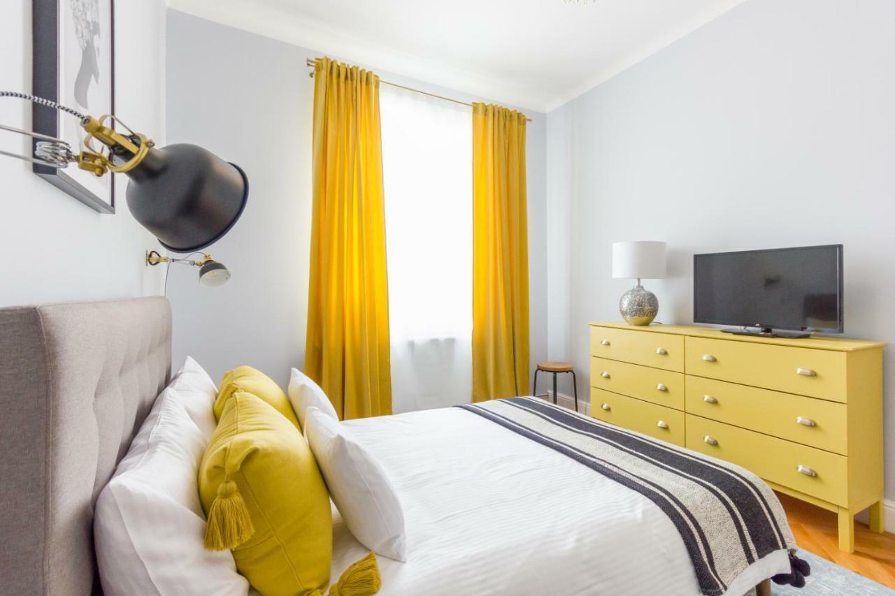 City Chic 3 Bedroom Apartment Cluj-Napoca Exterior foto